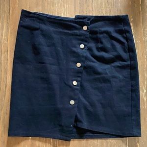 Black button front skirt M EUC